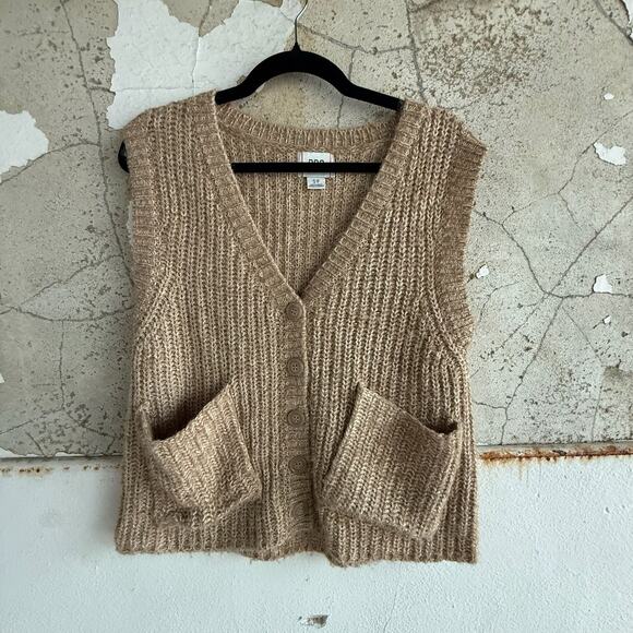 Sweater Vest Women S Beige Oversized Chunky Knit Button Front Pocket Sweater Y2K - Picture 2 of 10